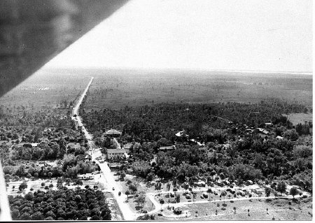 Aerial view of US-41 over Este