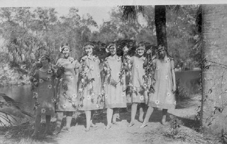 Koreshan girls at the river